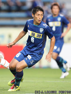 �����̒O�H����Вn�x�� �����ŃT�b�J�[�{�[����