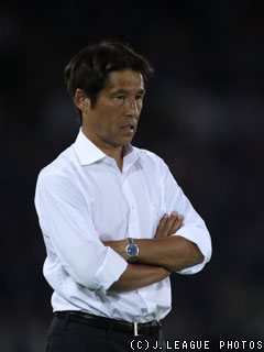 ����ē����G����őޔC G���A���G�̌_�񌋂΂�