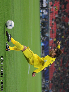 �����I�[�N�����h�ɉ��� �N���uW�t���J��