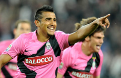 ���x���g�X�A���[�}��4-0�ŉ��� �Z���GA