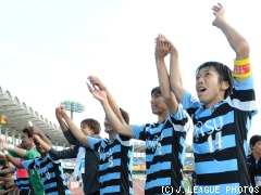 ���F���㔼���X�^�C���e�Ŏ�ʁE���ɏ���