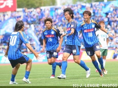 ���˂��z�[���œȖ؂ɉ���