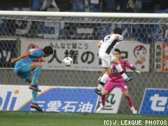 ���F���c��̃S�[���Œ����ɏ���