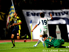 ���悪�Z�c��2�S�[���ő��Â�����