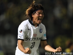 J2��23�߁A��ʂɗ������̂͑啪