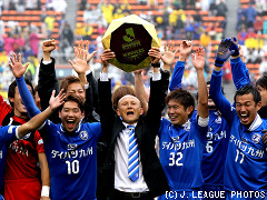 �啪��1-0�Ő�t�������i�����߂�