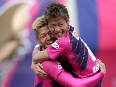 C���-F����:��3�߃}�b�`���|�[�g