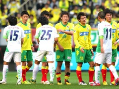 ��t-����:��4�߃}�b�`���|�[�g